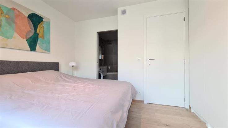 Superbe Appartement Neuf Et Moderne A Liège Exterior foto